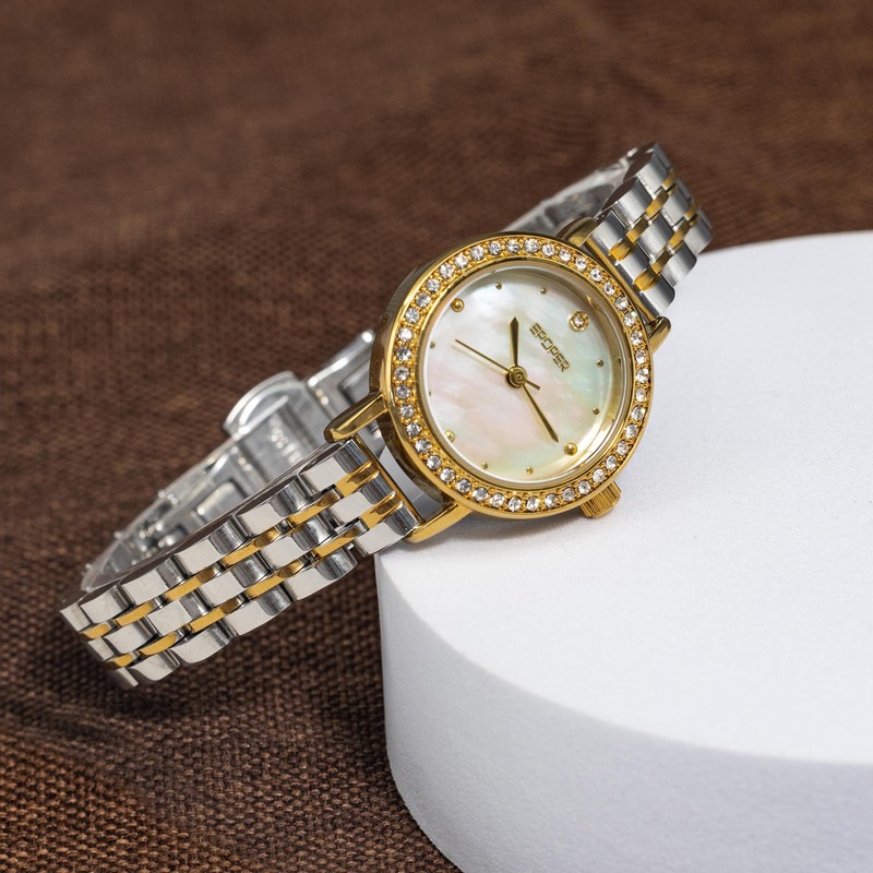 Fashion Light Luxury All Over  - огляд і ціна Women'S Fashion Digital Watch